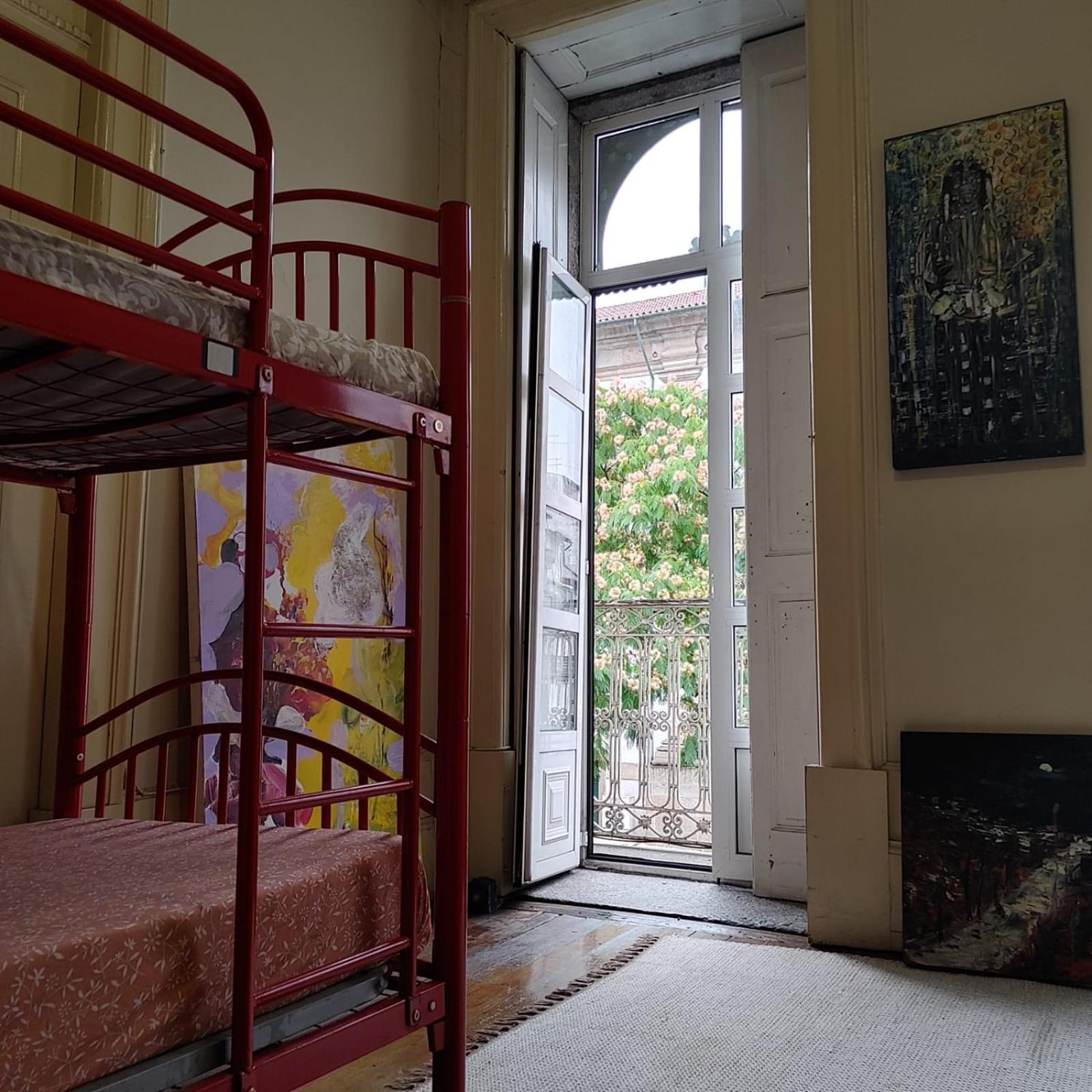 Dans L'Atelier Hostel Unidade Porta Nova Брага Екстериор снимка